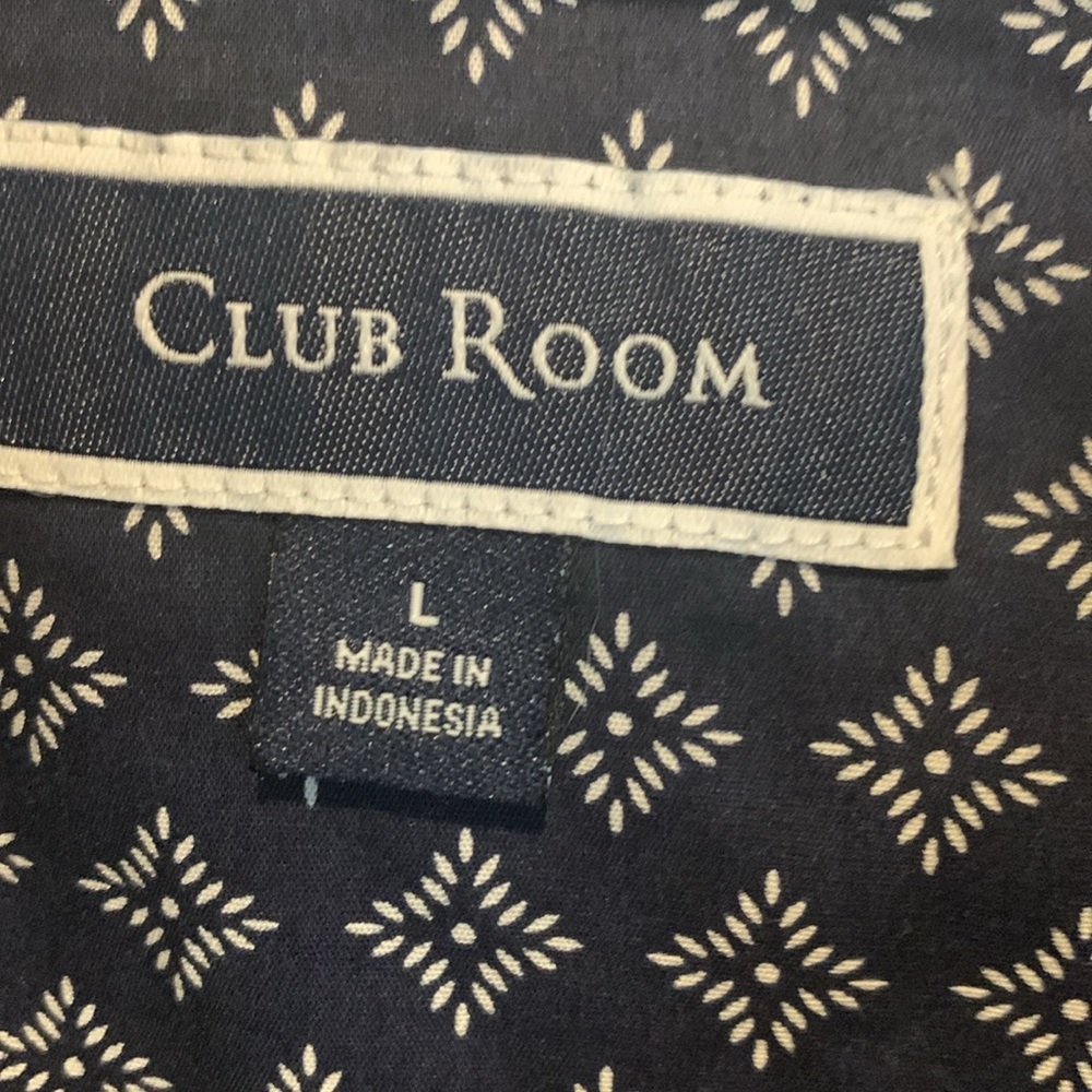 Club Room Navy Blue with White Design S/S Button Down Shirt - Picture 2 of 4
